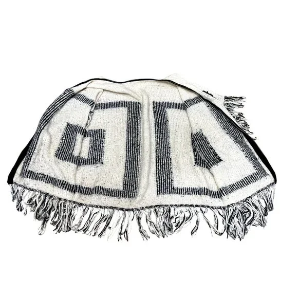 CCC Handcrafted Luxury Black White Poncho Geometric Design Fringe Knit Zip Up OS - Picture 9 of 9